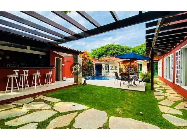 Casa com 680m² 4 quartos e 3 banheiros, à venda, no bairro Praia do Siqueira em Cabo Frio