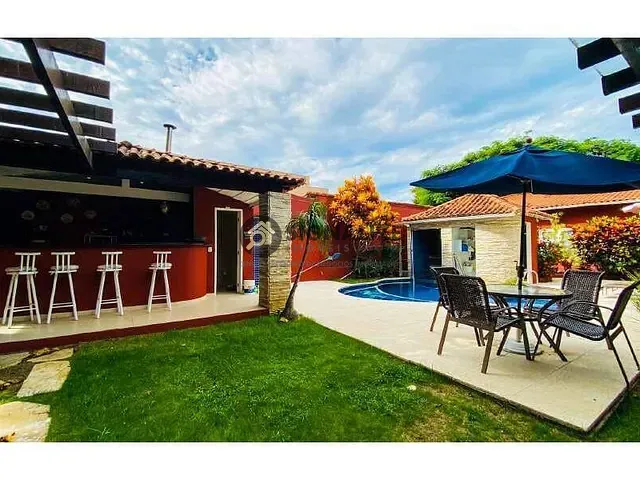 Casa com 680m² 4 quartos e 3 banheiros, à venda, no bairro Praia do Siqueira em Cabo Frio