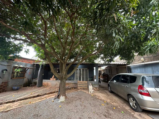 Casa com 200m² 4 quartos e 2 banheiros, à venda, no bairro Santa Maria em Brasília