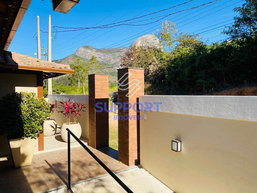 Casa à venda com 6 quartos, 370m² - Foto 10