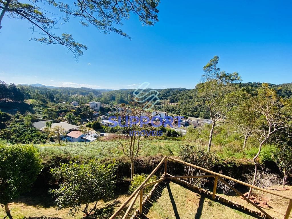 Casa à venda com 6 quartos, 370m² - Foto 8