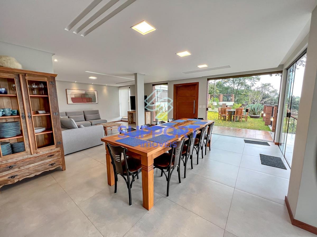 Casa à venda com 6 quartos, 370m² - Foto 13