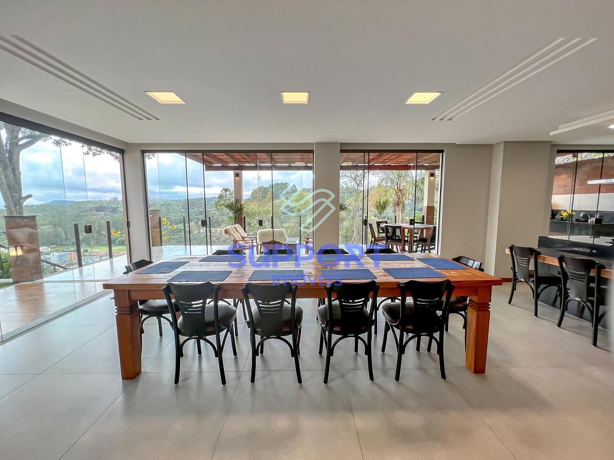 Casa à venda com 6 quartos, 370m² - Foto 14