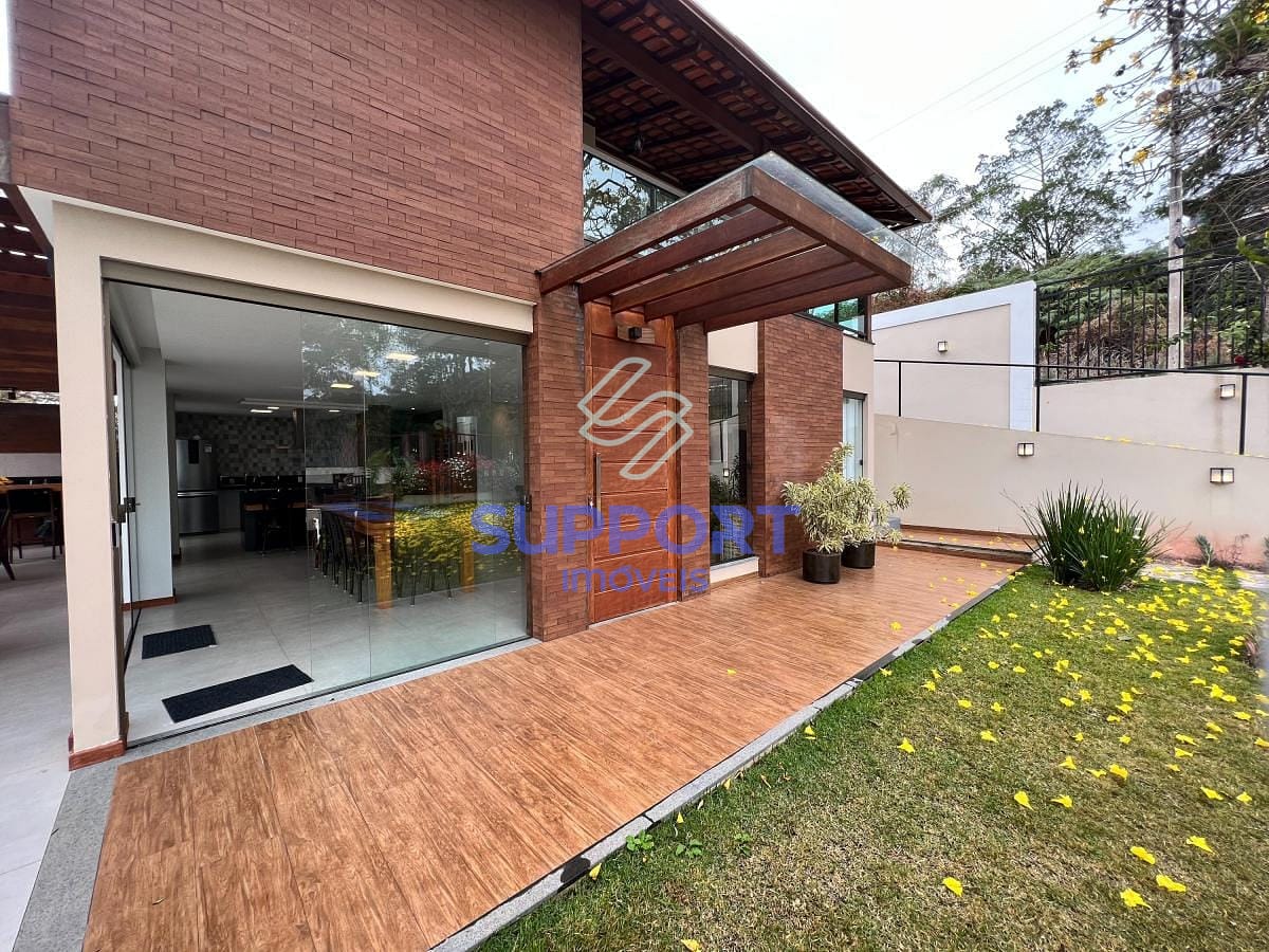 Casa à venda com 6 quartos, 370m² - Foto 37