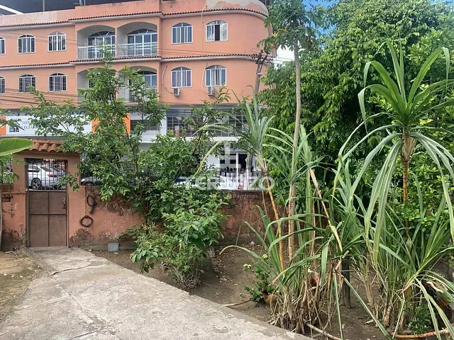 Casa com 557m² 3 quartos e 2 banheiros, à venda, no bairro Duzentos e Quarenta e Nove em Volta Redonda
