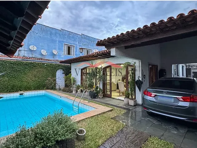 Casa com 360m² 3 quartos e 2 banheiros, à venda, no bairro Limoeiro em Volta Redonda
