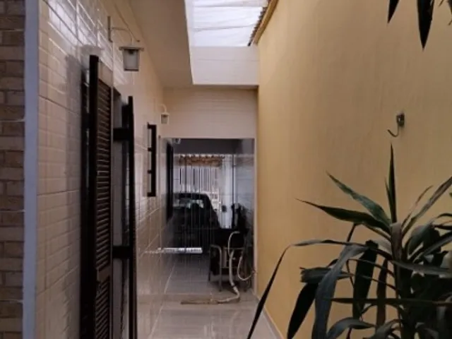 Casa com 230m² 2 quartos e 3 banheiros, à venda, no bairro Jardim Stella em Santo André