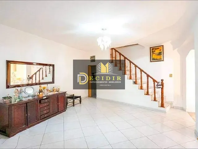 Casa com 540m², para alugar, no bairro Vila Carrão em São Paulo