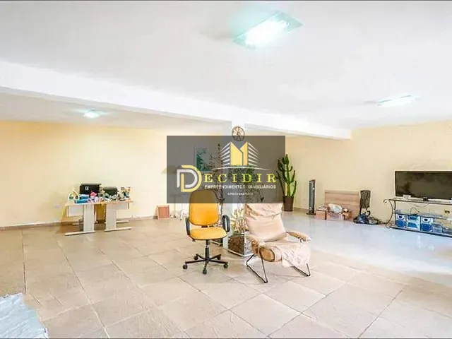 Casa com 540m², para alugar, no bairro Vila Carrão em São Paulo