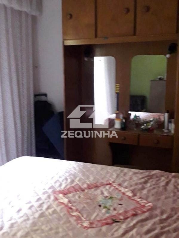 Casa à venda com 4 quartos, 150m² - Foto 7