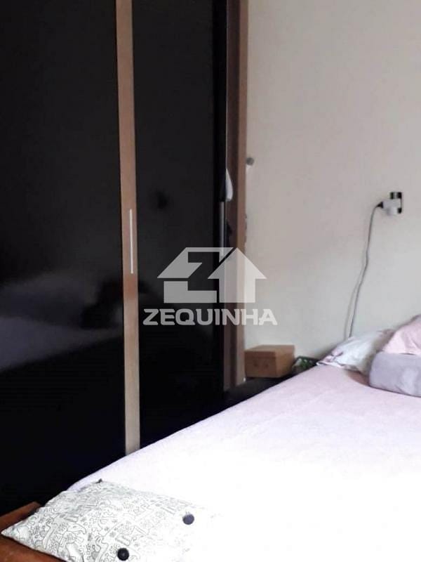 Casa à venda com 4 quartos, 150m² - Foto 10