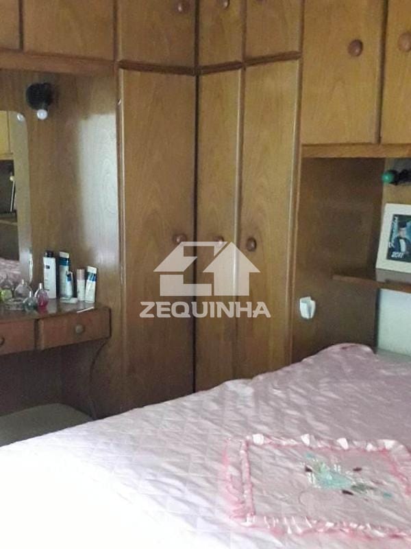Casa à venda com 4 quartos, 150m² - Foto 8