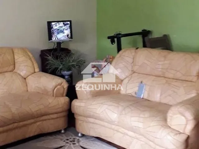 Casa com 240m² 4 quartos e 3 banheiros, à venda, no bairro Jardim Roberto em Osasco