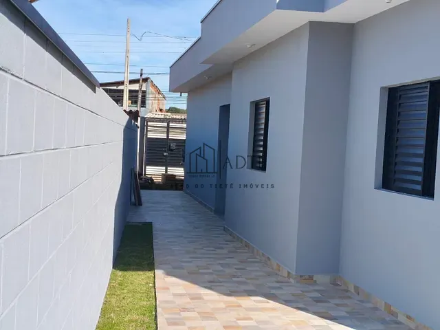 Casa com 153m² 2 quartos e 2 banheiros, à venda, no bairro Jardim Layr em Mogi das Cruzes