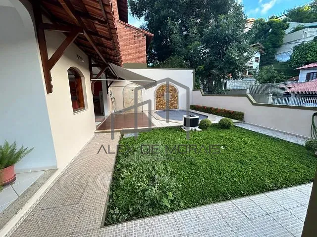 Casa 4 quartos e 5 banheiros, à venda, no bairro Fradinhos em Vitória
