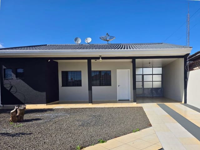 Casa com 511m² 3 quartos e 3 banheiros, à venda, no bairro Vila do Colégio em Apucarana