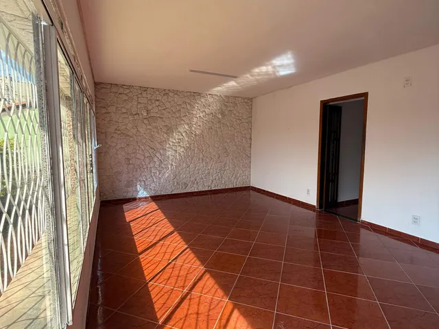 Casa 3 quartos e 3 banheiros, para alugar, no bairro Campestre em Santo André