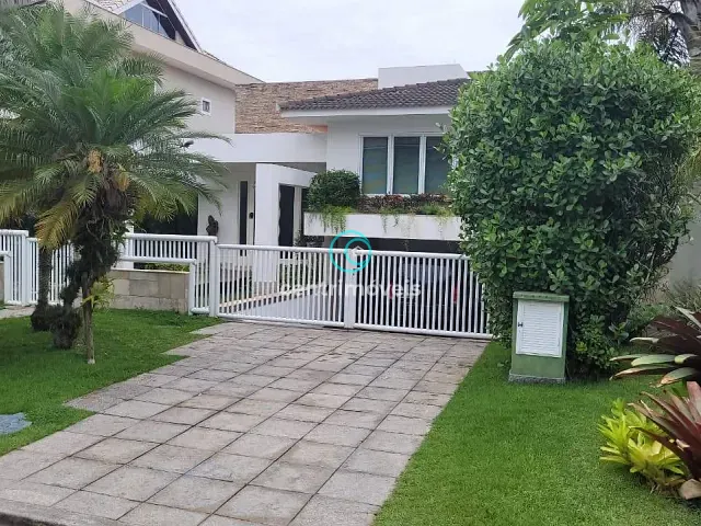 Casa com 504m² 4 quartos e 3 banheiros, à venda, no bairro Barra da Tijuca em Rio de Janeiro