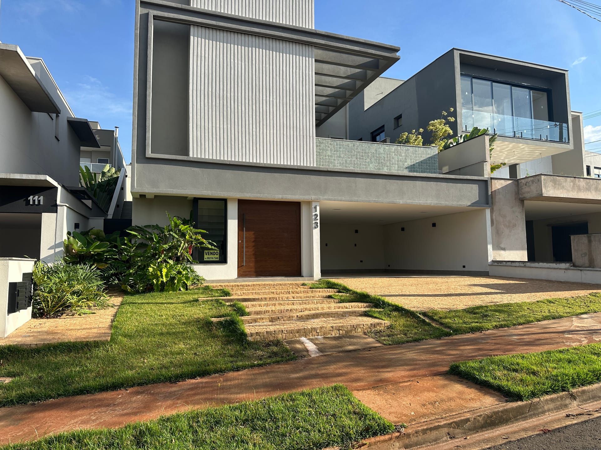 Casa, 3 quartos, 217 m² - Foto 1