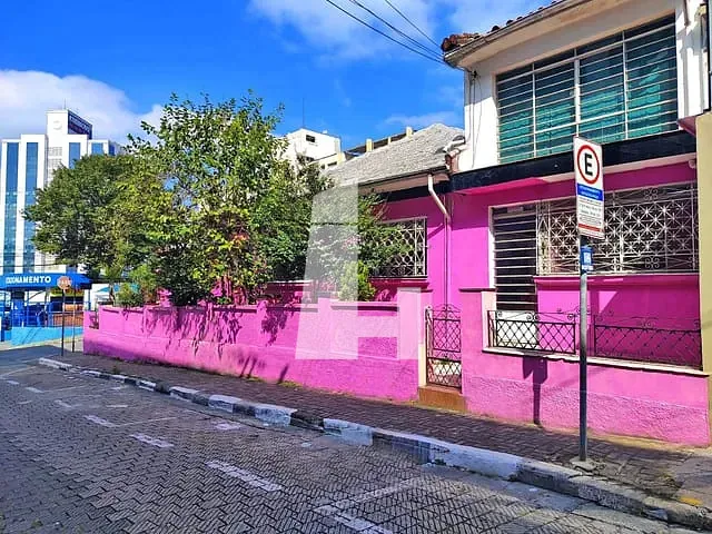 Casa à venda, no bairro Centro em Guarulhos