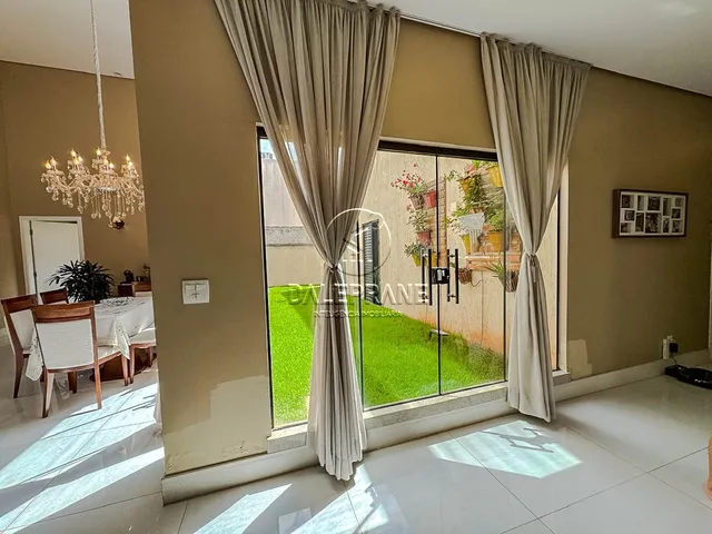 Casa 3 quartos e 4 banheiros, à venda, no bairro Setor Habitacional Jardim Botânico em Brasília