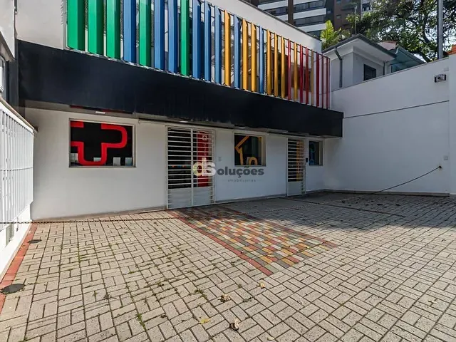 Casa à venda, no bairro Vila Romana em São Paulo