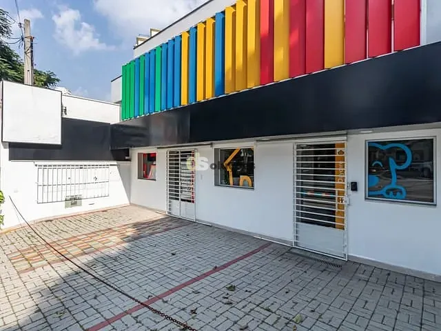 Casa à venda, no bairro Vila Romana em São Paulo