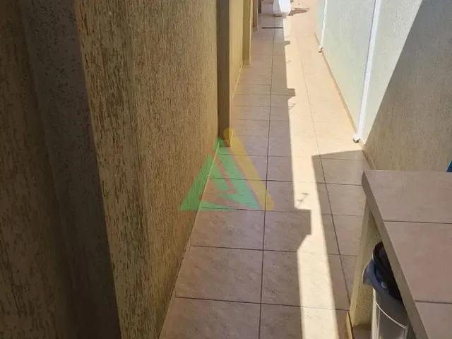 Casa com 330m² 3 quartos e 3 banheiros, à venda, no bairro Jardim Longatto em Mogi Mirim