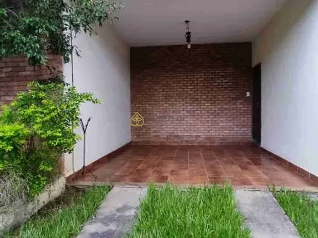 Casa com 380m² 2 quartos e 1 banheiro, à venda, no bairro Aero Clube em Volta Redonda