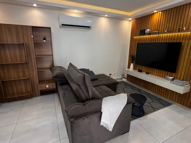 Casa com 336m² 3 quartos e 3 banheiros, à venda, no bairro Ouro Verde em Londrina