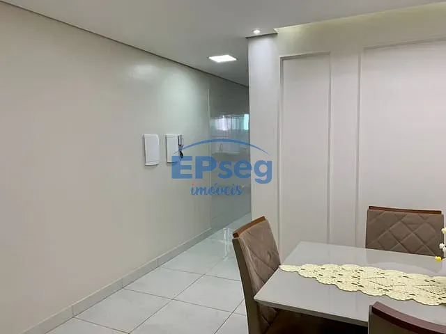 Casa com 250m² 3 quartos e 2 banheiros, à venda, no bairro Portal de Versalhes 1 em Londrina