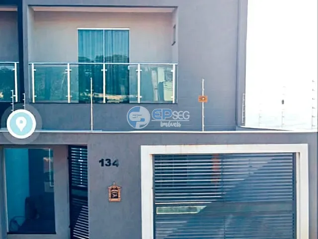 Casa com 250m² 3 quartos e 2 banheiros, à venda, no bairro Portal de Versalhes 1 em Londrina