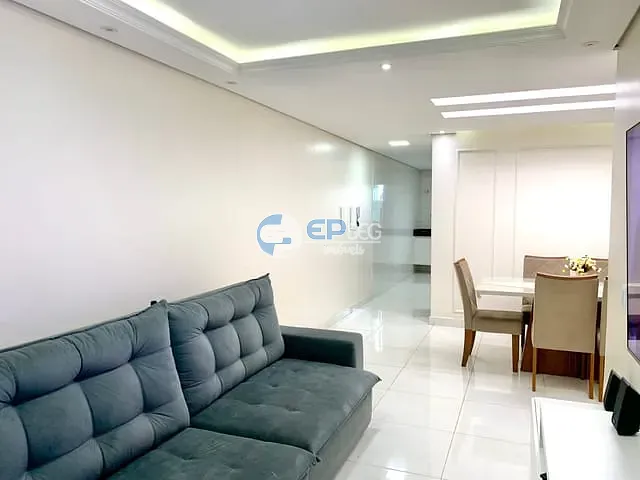 Casa com 250m² 3 quartos e 2 banheiros, à venda, no bairro Portal de Versalhes 1 em Londrina