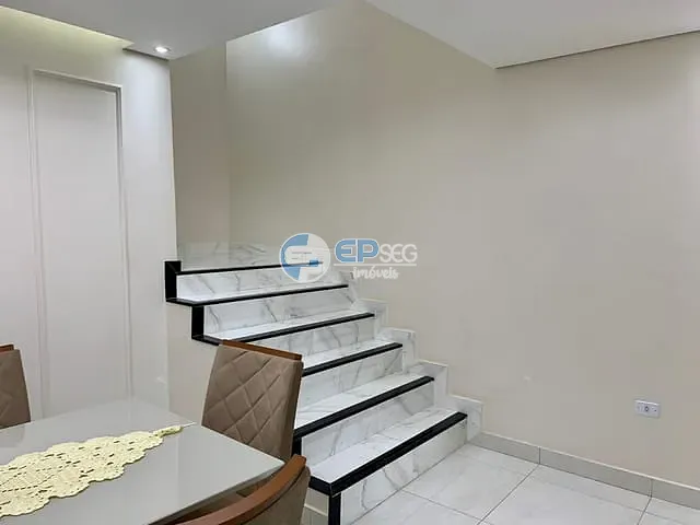 Casa com 250m² 3 quartos e 2 banheiros, à venda, no bairro Portal de Versalhes 1 em Londrina