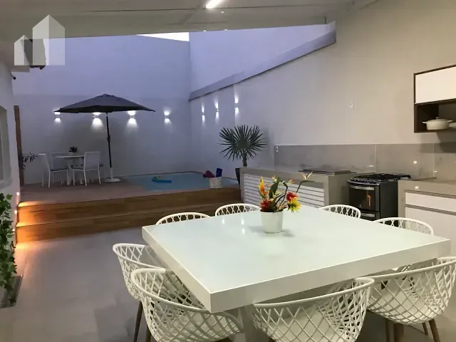 Casa com 400m² 5 quartos e 4 banheiros, à venda, no bairro da Luz em Nova Iguaçu