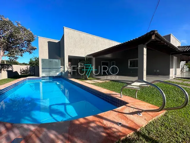 Casa com 1500m² 4 quartos e 6 banheiros, à venda, no bairro Setor Habitacional Jardim Botânico em Brasília