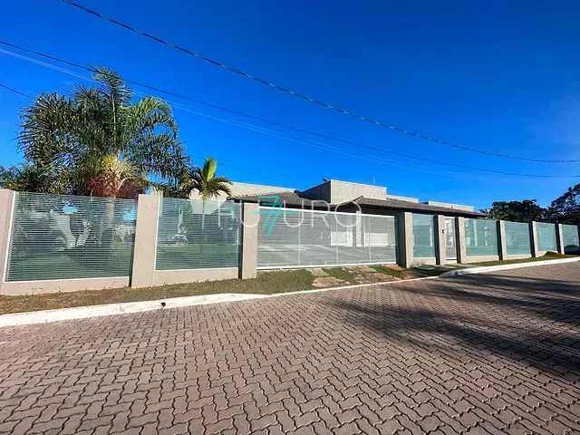 Casa com 1500m² 4 quartos e 6 banheiros, à venda, no bairro Setor Habitacional Jardim Botânico em Brasília