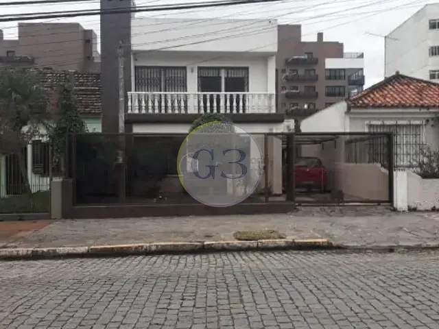 Casa 3 quartos e 3 banheiros, à venda, no bairro Centro em Pelotas