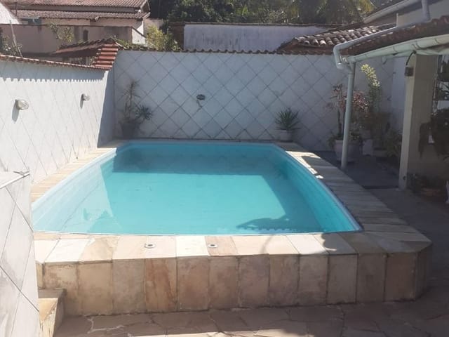 Casa com 341m² 3 quartos e 2 banheiros, à venda, no bairro Serra Grande em Niterói
