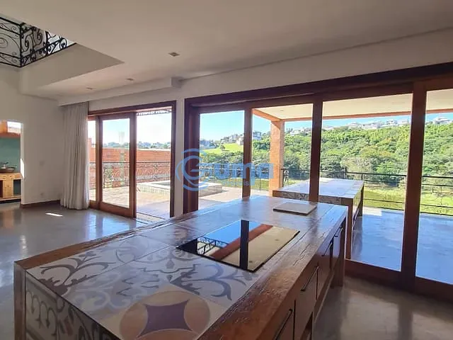 Casa com 465m² 5 quartos e 7 banheiros, à venda, no bairro Condomínio Residencial Fazenda Santa Helena em Bragança Paulista
