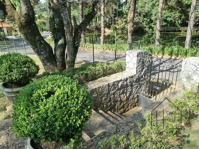 Casa com 2500m² 5 quartos e 6 banheiros, à venda, no bairro Jardim Mediterrâneo em Cotia