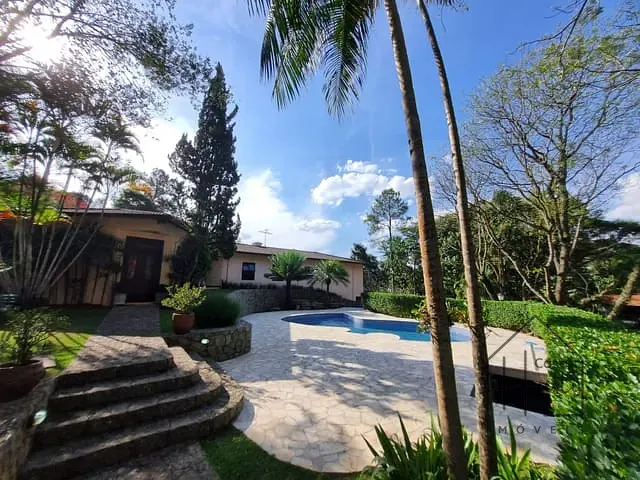 Casa com 2500m² 5 quartos e 6 banheiros, à venda, no bairro Jardim Mediterrâneo em Cotia