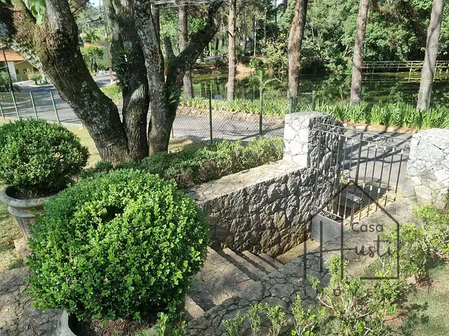 Casa com 2500m² 5 quartos e 6 banheiros, à venda, no bairro Jardim Mediterrâneo em Cotia