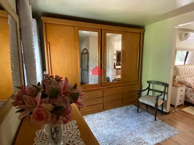 Casa com 275m² 3 quartos e 3 banheiros, à venda, no bairro Braunes em Nova Friburgo