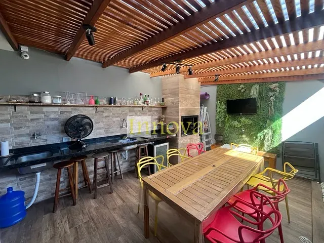 Casa com 60m² 2 quartos e 1 banheiro, à venda, no bairro Pontal de Santa Marina em Caraguatatuba