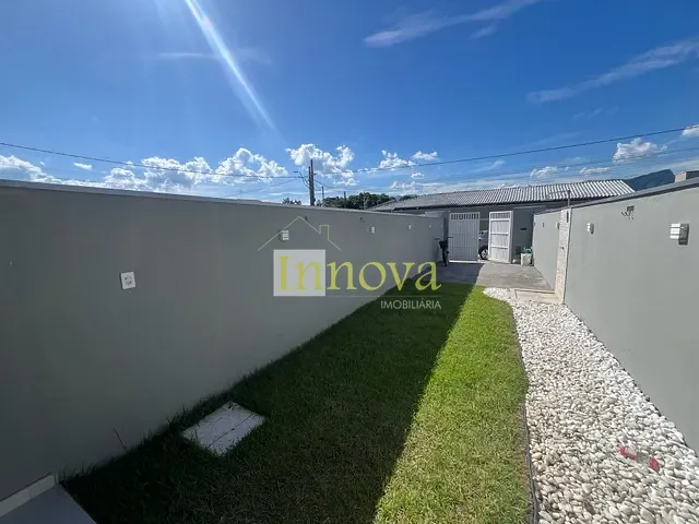Casa com 60m² 2 quartos e 1 banheiro, à venda, no bairro Pontal de Santa Marina em Caraguatatuba