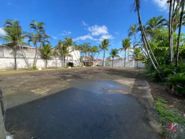 Casa 3 quartos e 3 banheiros, à venda, no bairro Cibratel II em Itanhaém