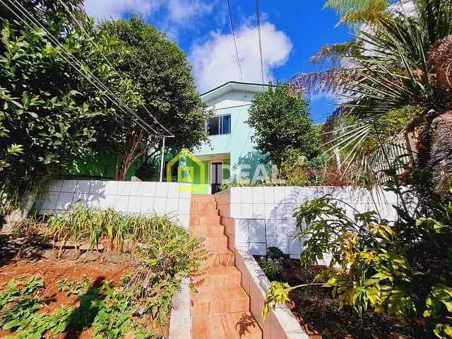 Casa 3 quartos e 2 banheiros, à venda, no bairro Nações em Concórdia