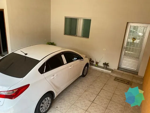 Casa com 551m² 3 quartos e 4 banheiros, à venda, no bairro Centro em Salto