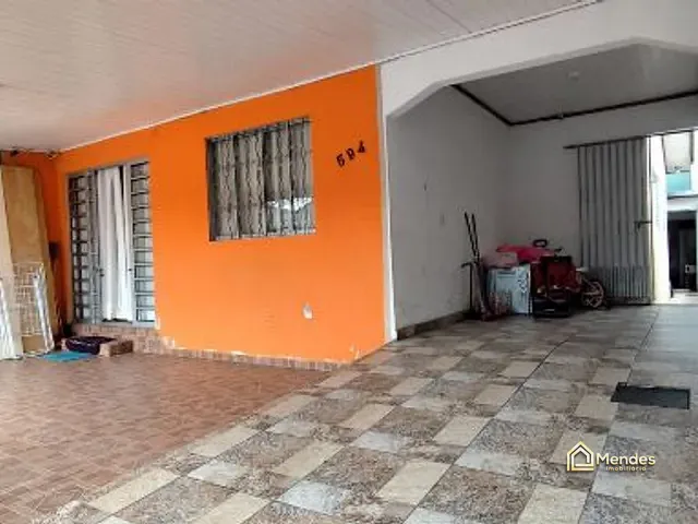 Casa com 160m² 3 quartos e 1 banheiro, à venda, no bairro Sítio Cercado em Curitiba